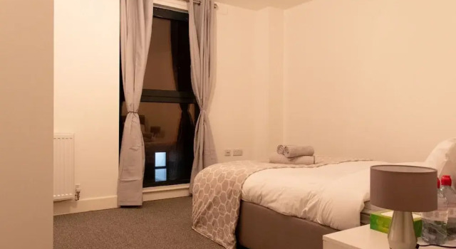 Livestay-1bed Apt With Private Balcony Heathrow