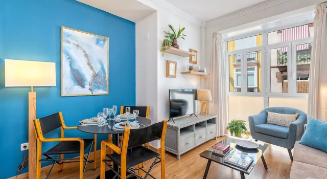Cozy Apartment  CityCenter with terrace, Забронировать Апартаменты/квартира Апартаменты Малаги, рядом с Salamanca Market, Апартаменты/квартира