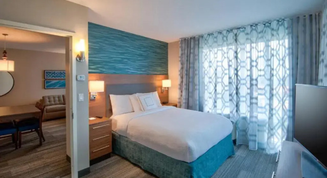 Люкс с 2 комнатами TownePlace Suites by Marriott Miami Airport