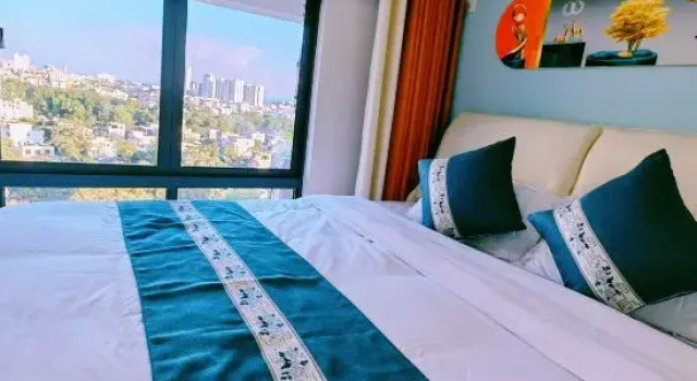 Люкс Square Seaview Apartment