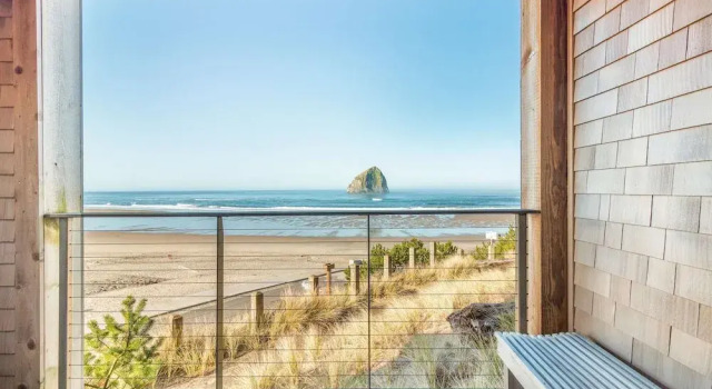 Четырёхместный номер Standard с балконом Headlands Coastal Lodge & Spa