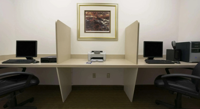 Days Inn by Wyndham Moose Jaw