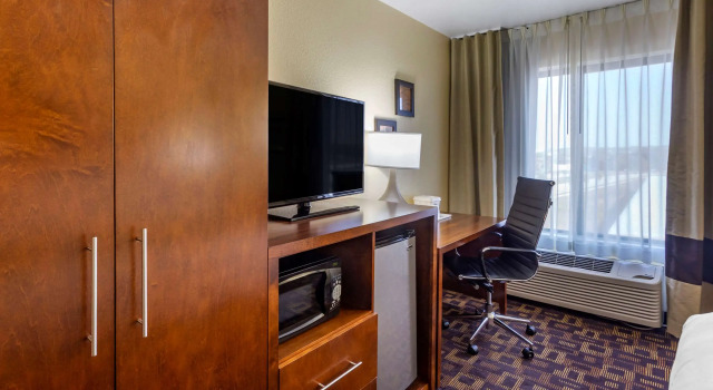 Двухместный номер Standard Comfort Inn & Suites