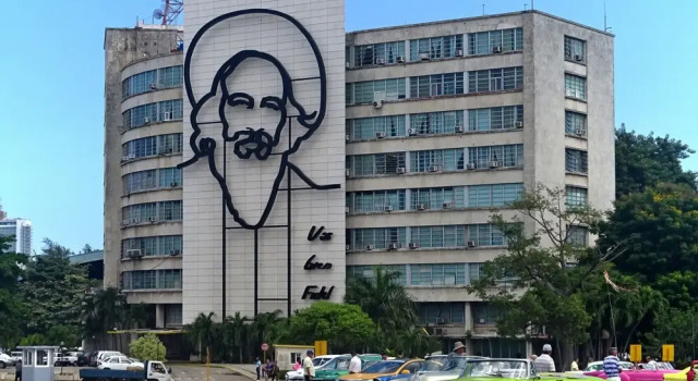 Residencia  Varela, Забронировать Отель Гавана Гавана, рядом с Revolution Square