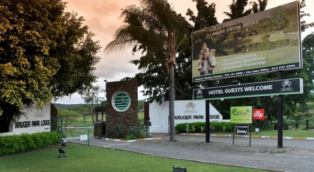 Kruger Park Lodge Unit No. 524, Забронировать Отель Отели Хейзивью 4 звезды, рядом с Kruger Park Lodge Golf Club, 4*