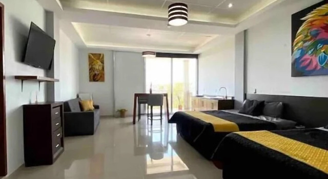 Семейный люкс с балконом Suites La Gloria Alojamiento independiente