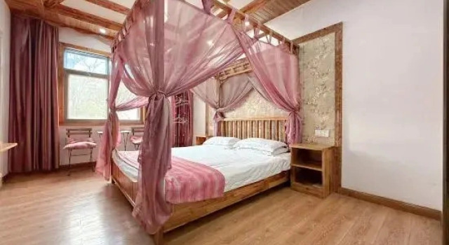 Люкс Wuzhen 180 Themed Homestay