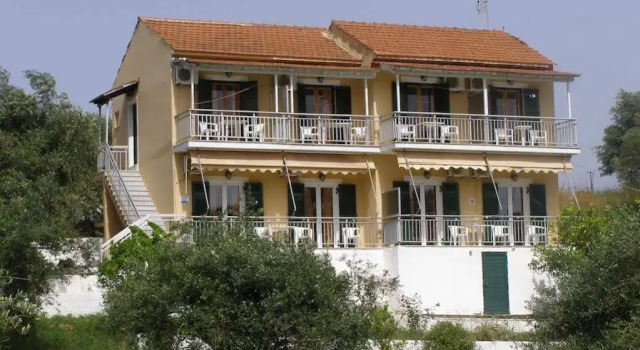 Evridiki Apartments