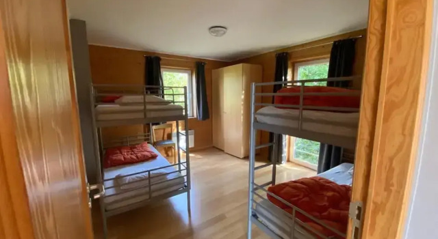 Holiday Home in Enneille near Durbury, Забронировать Дом для отпуска Коттеджи Дюрбюи, Коттедж