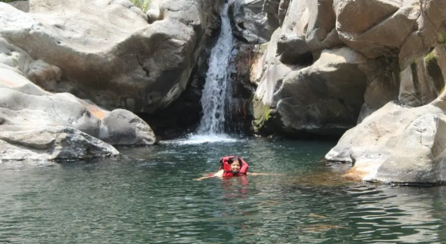 Camp Sunkiya, Rezervovat Hotel Nainital Uttarakhand