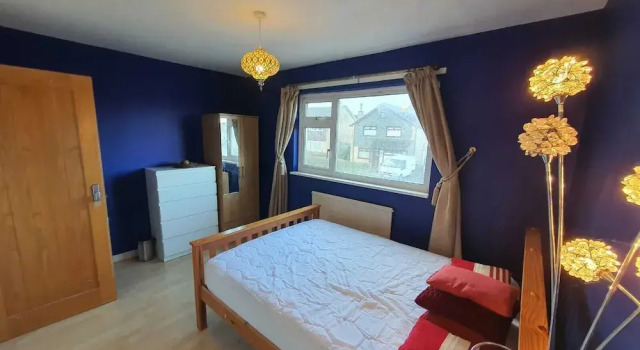 Detached 4-bed House in Leeds, Забронировать Отель Лидс Западный Йоркшир