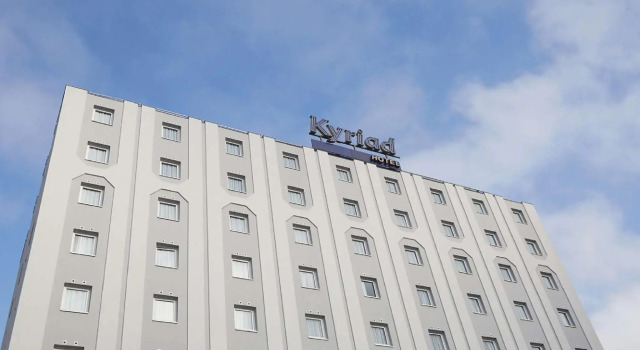 Kyriad Le Blanc Mesnil Hotel
