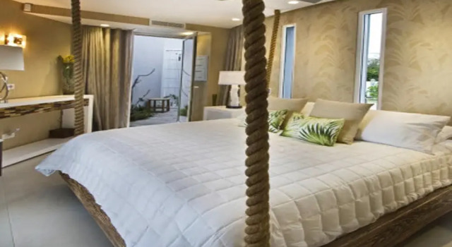 Total Opulence on the Beach, Huge Heated Pool, Sunken Bar, Sound System Throughout, VIP Service, Забронировать Вилла Ле-Тер-Бас Сен-Мартен