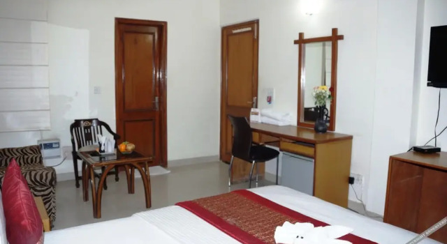 Maxfort Budget Hotel Gurgaon, Varaa Hotelli Hotellit Haryana pysäköinnillä, Pysäköinti
