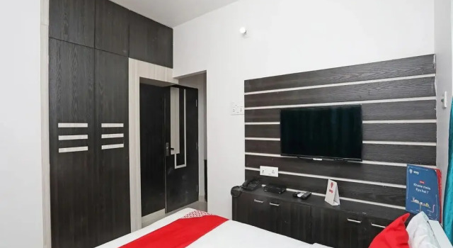 Deobinayak By OYO Rooms, Забронировать Отель Отели Калькутты с парковкой, рядом с Capgemini India Private Limited, Парковка