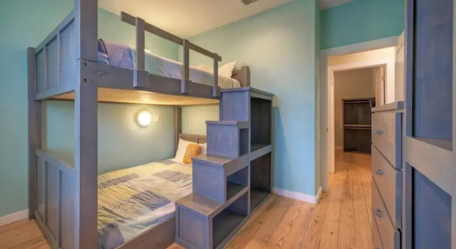 Captain Twig by Avantstay Getaway 3 Blocks From Beach, Rezerwuj Dom wakacyjny Wille w Houston, Willa