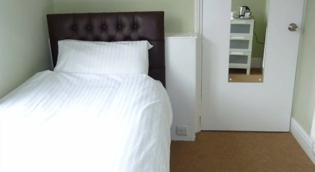 Grosvenor Place Guest House