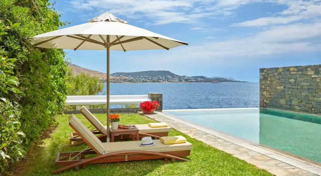 Люкс с собственным бассейном Executive Grand Resort Lagonissi