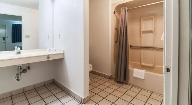 Двухместный номер Standard Motel 6-Southgate, MI - Detroit