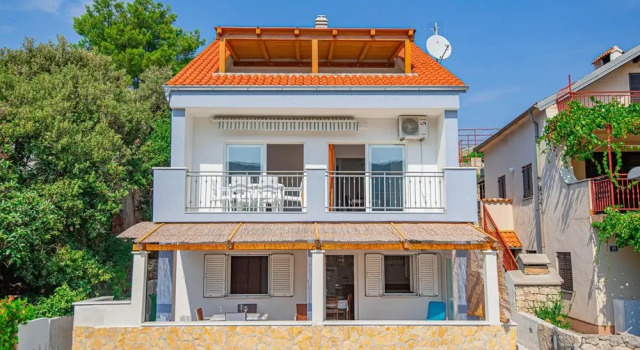 Lovely Home In Grebastica With House Sea View, Забронировать Отель Отели Шибеник с парковкой, Парковка