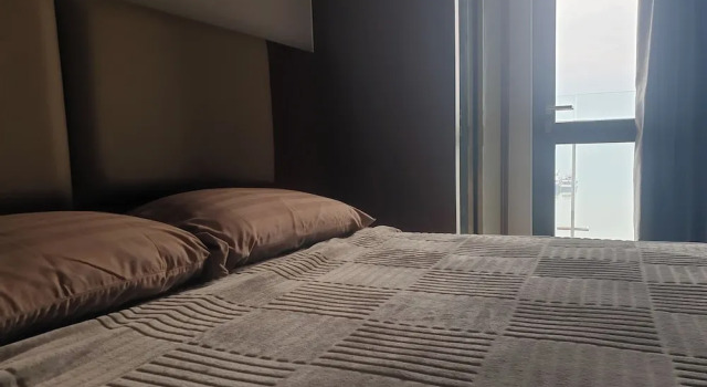 Апартаменты с 2 комнатами с балконом и с видом на море CozyHomes at One Residence Batam