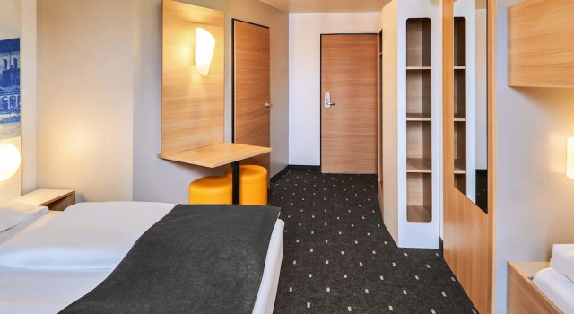 Четырёхместный номер Standard B&B Hotel Mainz-Hbf