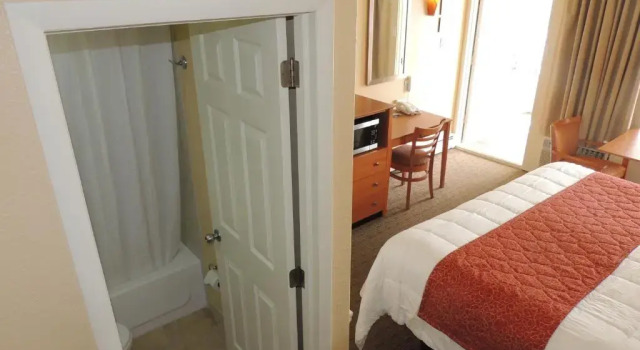 Номер Standard Fleur de Lis Beach Motel