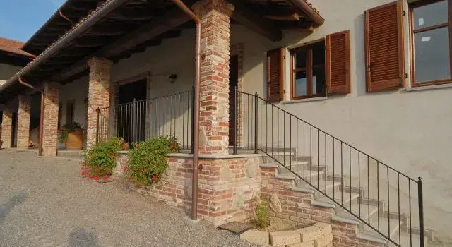 Agriturismo Rio Sordo, Book Hotel Barbaresco Langhe