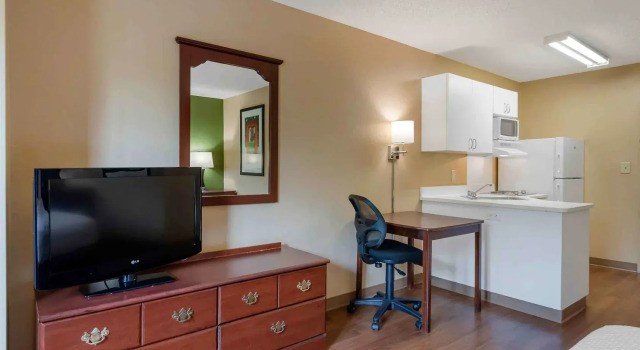 Extended Stay America Suites Atlanta Perimeter Crestline