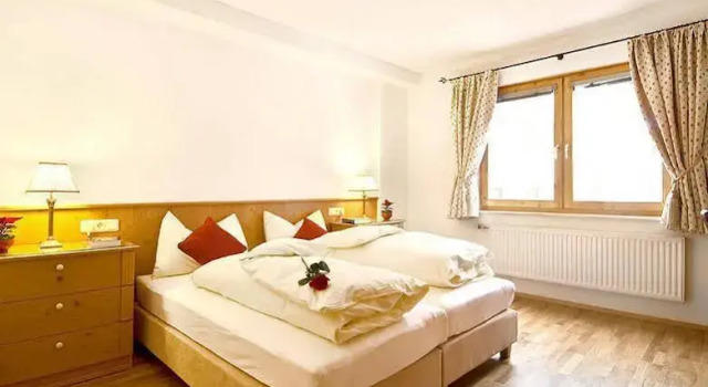 Appartement Alpen Lodge, Забронировать Отель Отели Санкт-Антон-ам-Арльберг с парковкой, рядом с Train Station Sankt Anton am Arlberg, Парковка