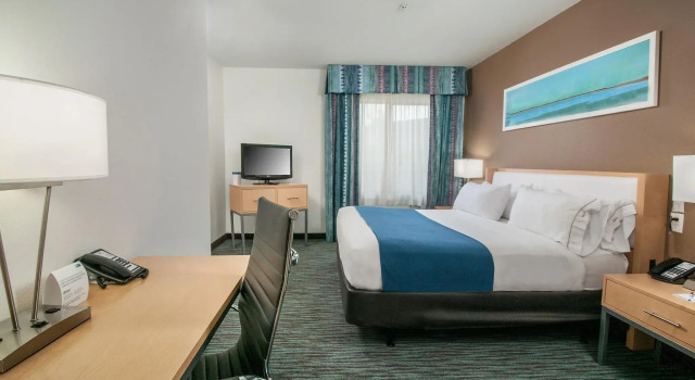 Номер Standard Holiday Inn Express Hotel & Suites San Antonio - Rivercenter Area by IHG