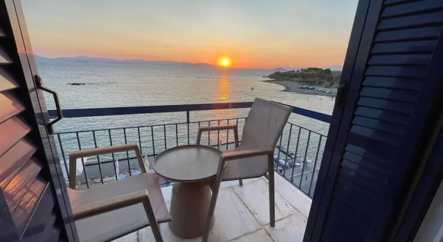 Двухместный номер Standard с балконом и с видом на море Hotel Avra