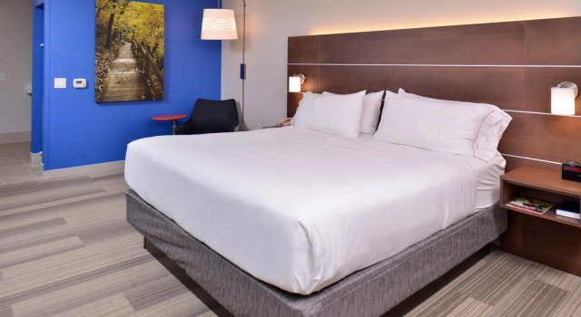 Holiday Inn Express Hotel and Suites Stevens Point, an IHG Hotel, Reserva ahora Hotel Stevens Point Wisconsin
