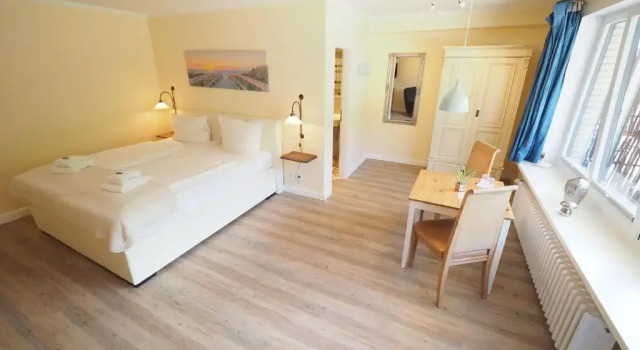 Hotel-Wagenknecht-Doppelzimmer-14, Забронировать Отель Отели Вестерланд с парковкой, Парковка