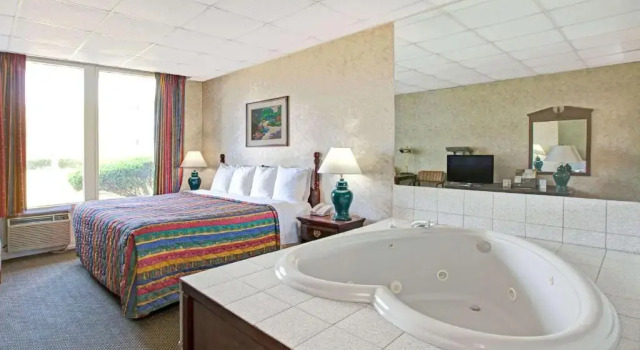 Люкс Days Inn by Wyndham Parsippany