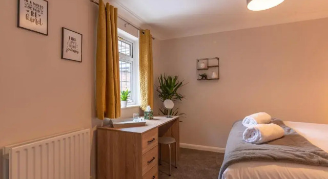 Коттедж 3 Bed Spacious Stylish House, Southampton - Off Road Parking & Private Garden - Sleeps 7, Close to City Centre - by Blue Puffin Stays