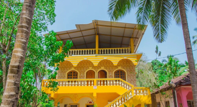 OYO 14210 Home Peaceful 1BHK Arpora, Rezerwuj Hotel Hotele w North Goa z parkingiem, Parking
