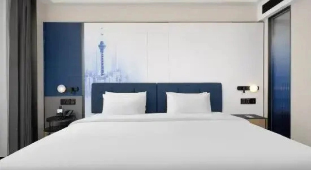 Номер Business Hampton by Hilton Kuitun