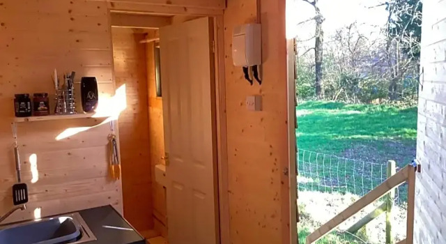 Vigo Retreat cabin 1