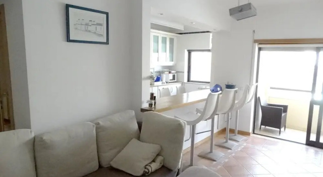 Apartment With 2 Bedrooms in Buarcos, With Furnished Balcony - 500 m F