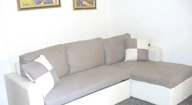 House With 2 Bedrooms in Villeuneuve sur Yonne, With Wonderful Mountai, Забронировать Отель Вильнев-Сюр-Йонна Бургундия-Франш-Конте