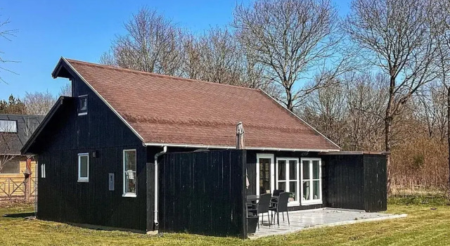 6 Person Holiday Home in Hovborg