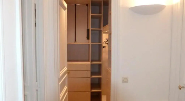 Marvellous Sunbathed 3BR at the heart of Paris, Забронировать Отель 2-й округ: Биржа Париж, рядом с Станция метро Rambuteau