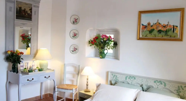 Mas Saint Michel, Rezerwuj Hotel Hotele w Rognes z parkingiem, Parking