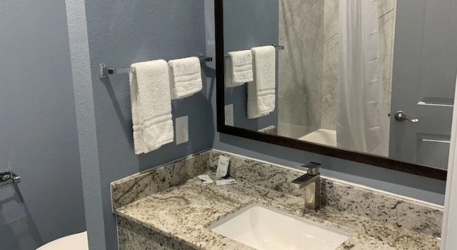 Номер Economy Scottish Inns and Suites Scarsdale