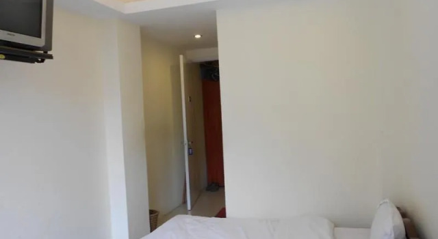 Simple Hostel