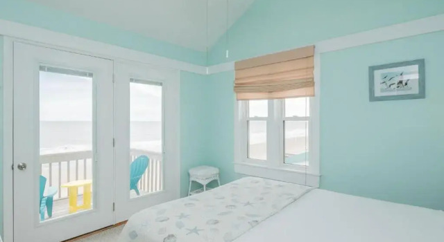 10 Conch Too by Oak Island Accommodations
