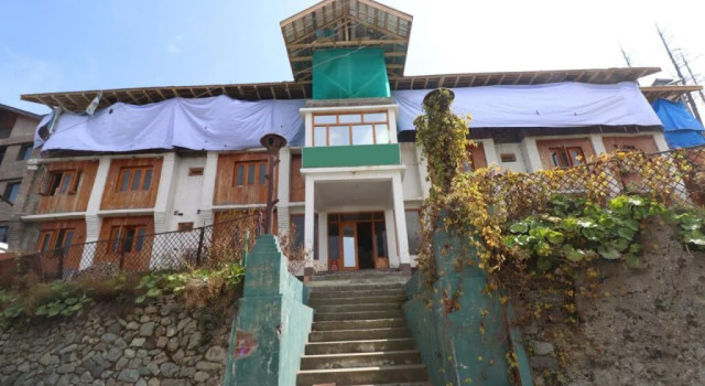 Hotel Poshwan by OYO, Забронировать Отель Гульмарг Jammu & Kashmir Ski