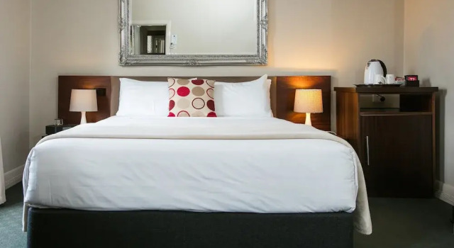 Oscar's Hotel