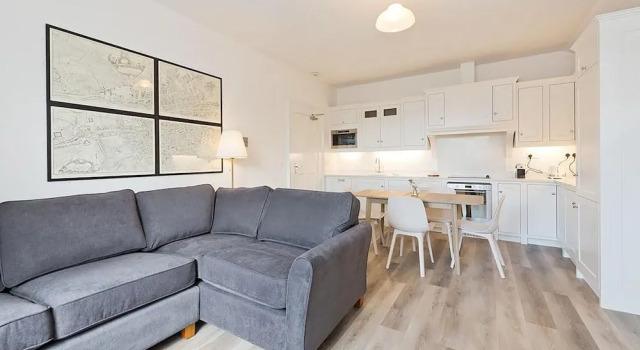 Henrietta Suites City Centre